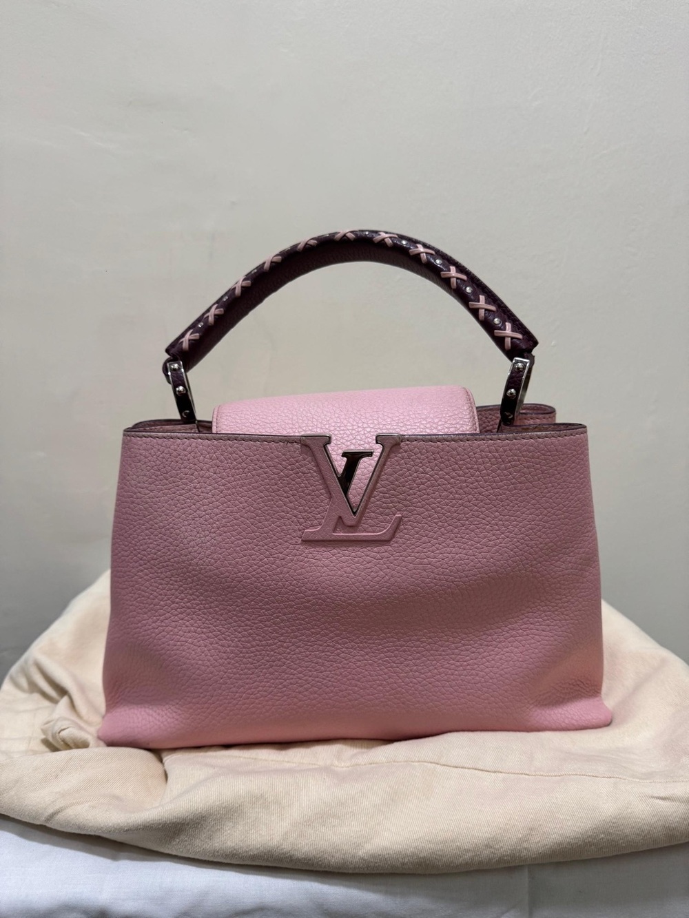 LOUIS VUITTON Capucines Leather Pink PM Bag